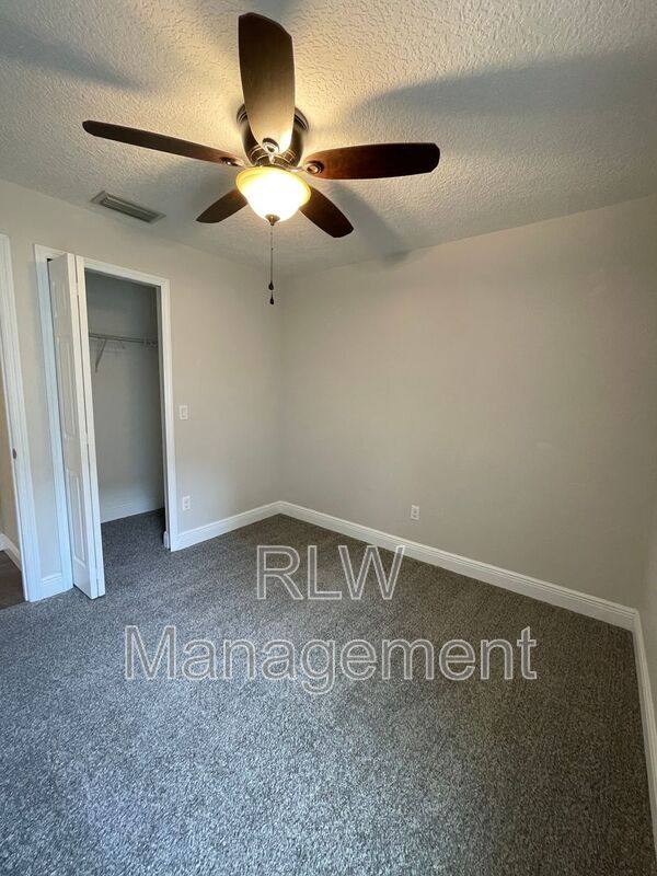 House for rent at 528 E Citrus Ave #1, Eustis, FL 32726