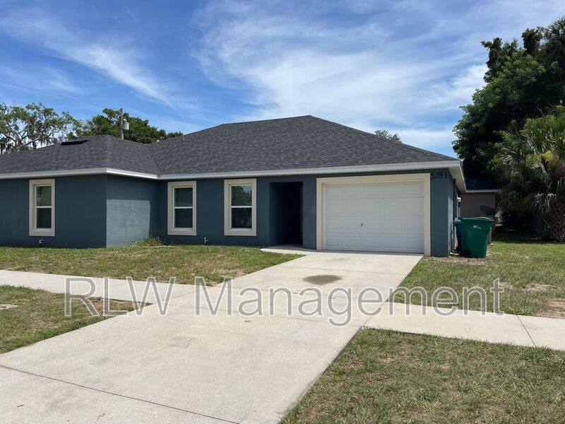 House for rent at 528 E Citrus Ave #1, Eustis, FL 32726