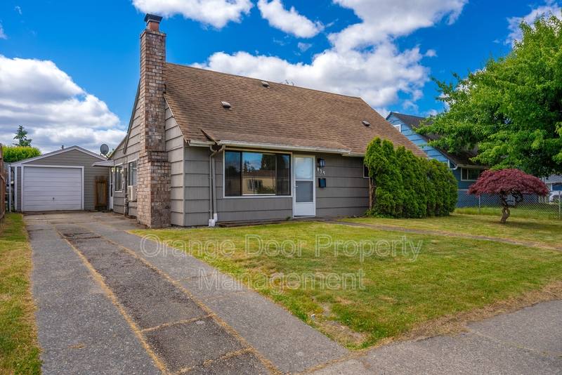 House for rent at 834 S 72nd St, Tacoma, WA 98408