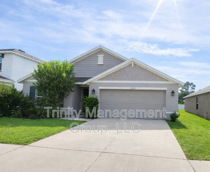 House for rent at 36350 Spanish Rose Dr, Dade City, FL 33525