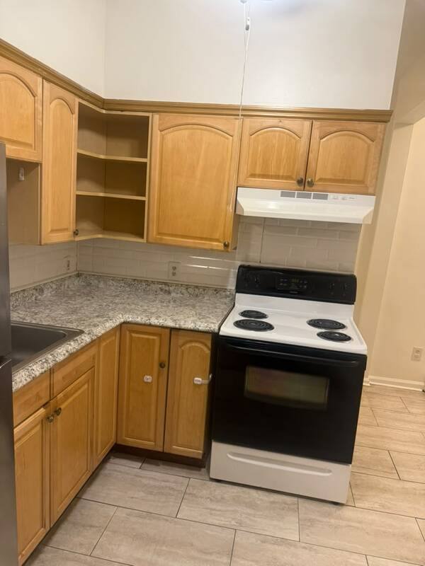 Apartment for rent at 350 Madison Ave #1, Albany, NY 12210