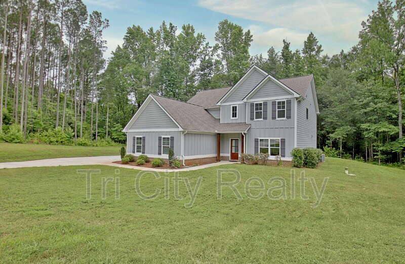 House for rent at 6230 Gordon Rd, Senoia, GA 30276