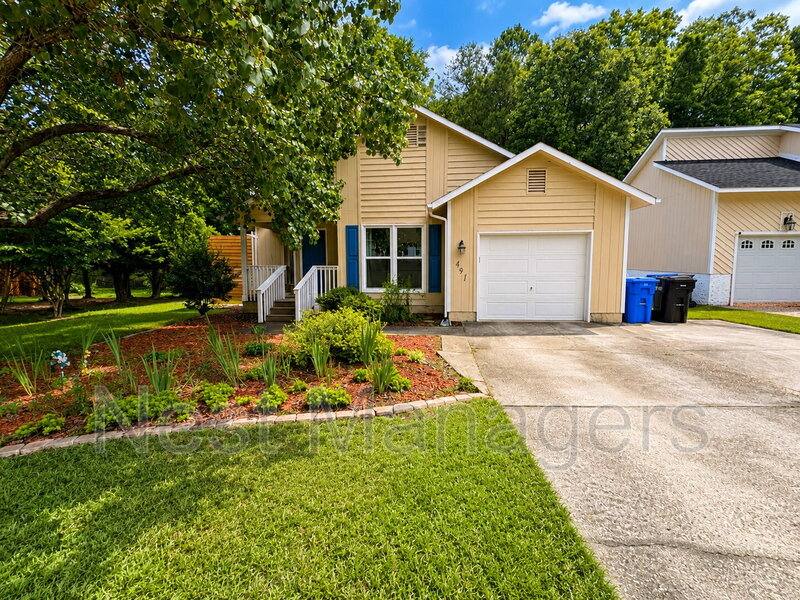 House for rent at 491 Oates Dr, Fayetteville, NC 28311