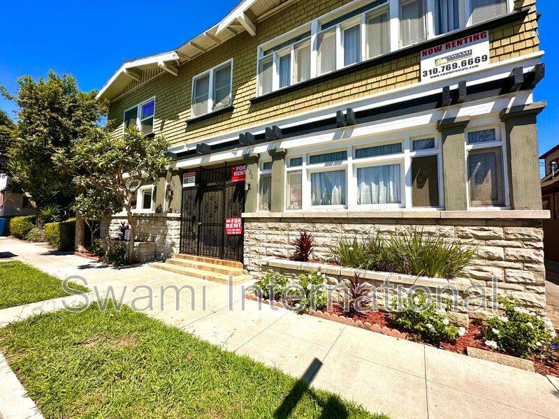 Apartment for rent at 530 Chestnut Ave #15, Long Beach, CA 90802
