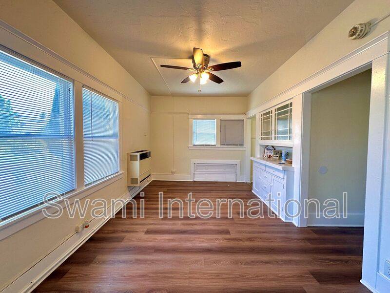 Apartment for rent at 530 Chestnut Ave #15, Long Beach, CA 90802
