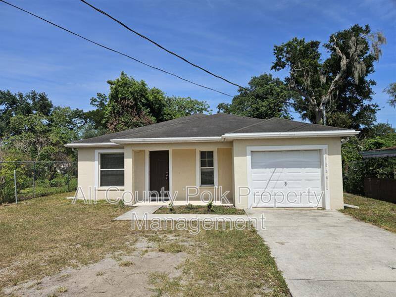 House for rent at 1254 34th St NW, Winter Haven, FL 33881