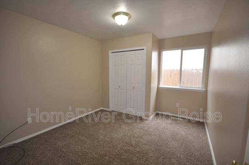 House for rent at 3044 N Sagefire Ave, Meridian, ID 83646