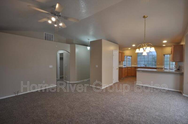 House for rent at 3044 N Sagefire Ave, Meridian, ID 83646