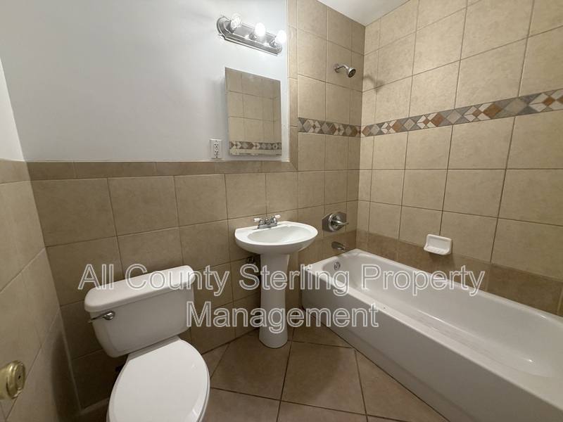 House for rent at 123 NW 26th St, Gainesville, FL 32607