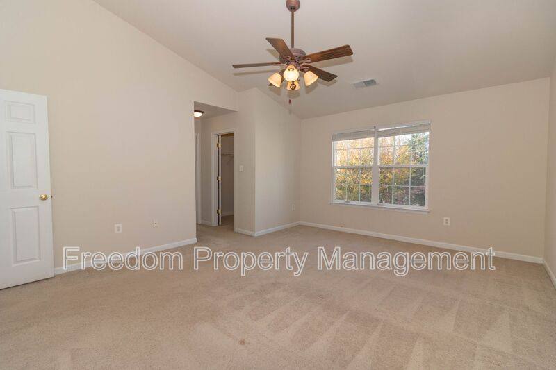 House for rent at 6758 Sutton Oaks Way, Gainesville, VA 20155