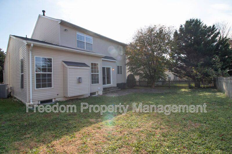 House for rent at 6758 Sutton Oaks Way, Gainesville, VA 20155