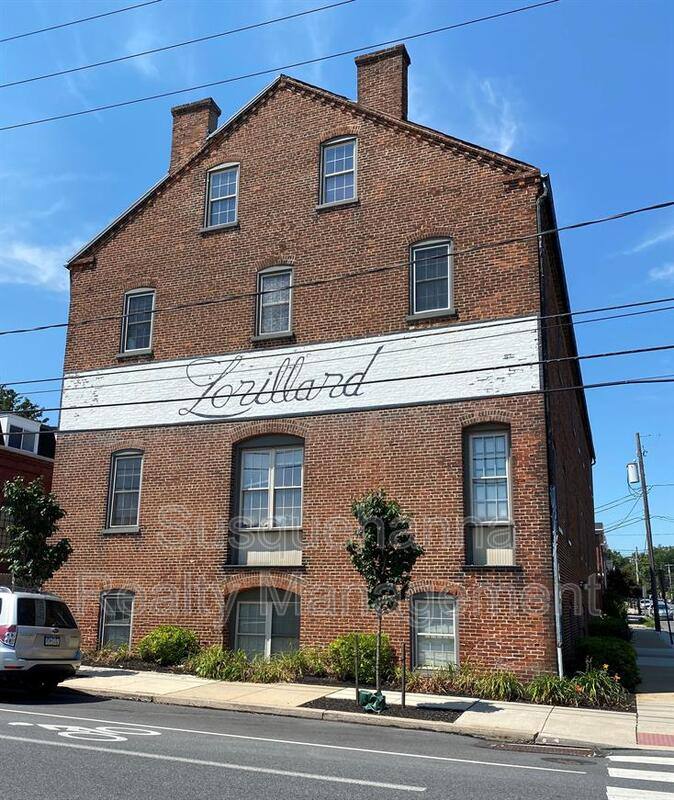 Apartment for rent at 402 W Frederick St, Lancaster, PA 17603