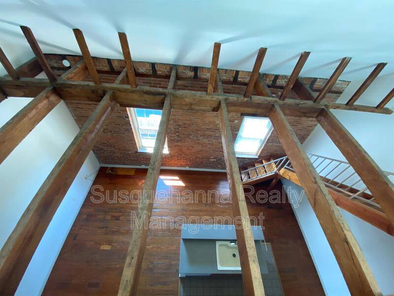 Apartment for rent at 402 W Frederick St, Lancaster, PA 17603