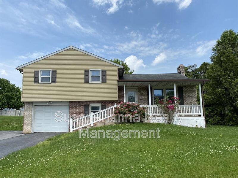 House for rent at 3531 Rothsville Rd, Ephrata, PA 17522