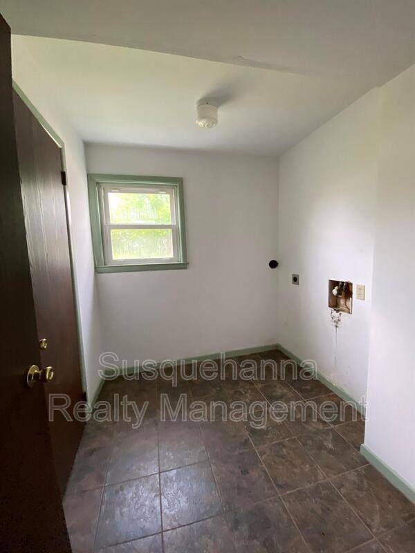 House for rent at 3531 Rothsville Rd, Ephrata, PA 17522