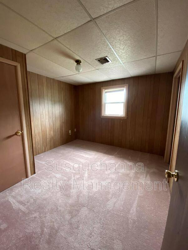 House for rent at 3531 Rothsville Rd, Ephrata, PA 17522