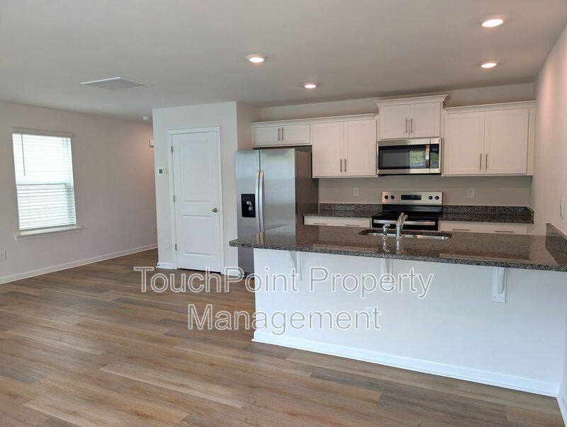 Townhouse for rent at 5131 Hyrule Dr, Charlotte, NC 28262
