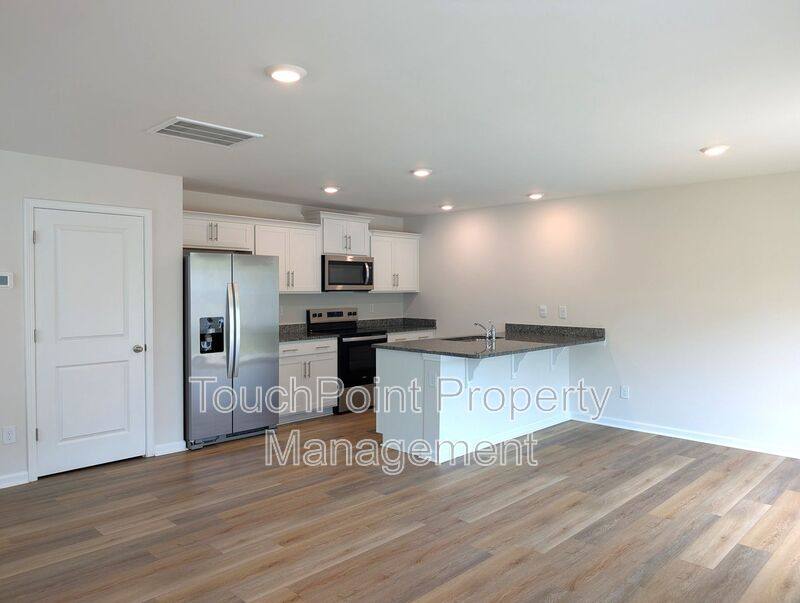 Townhouse for rent at 5131 Hyrule Dr, Charlotte, NC 28262