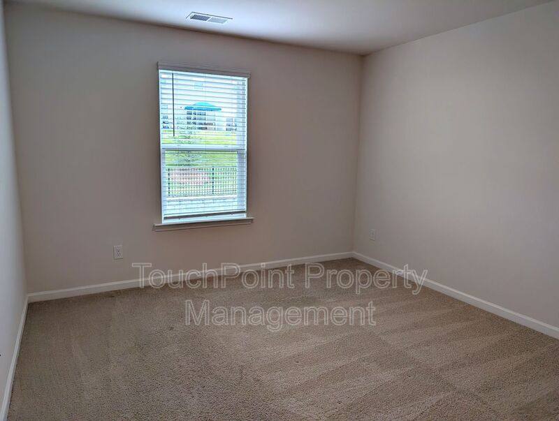 Townhouse for rent at 5131 Hyrule Dr, Charlotte, NC 28262