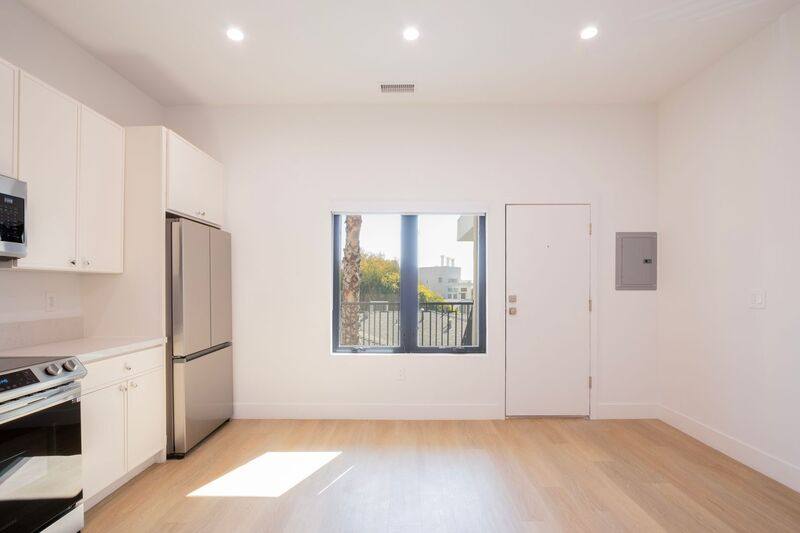 Apartment for rent at 2103 3rd St #7, Santa Monica, CA 90405