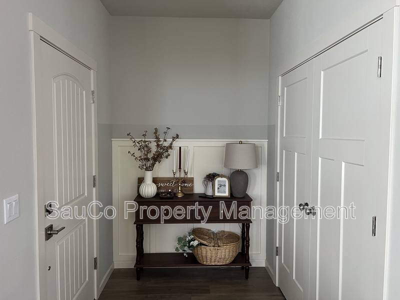House for rent at 31407 NW Yorkshire St, North Plains, OR 97133