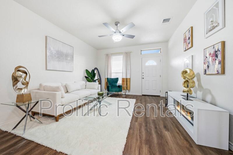 Townhouse for rent at 5200 Rose Garden Loop #1, Killeen, TX 76542
