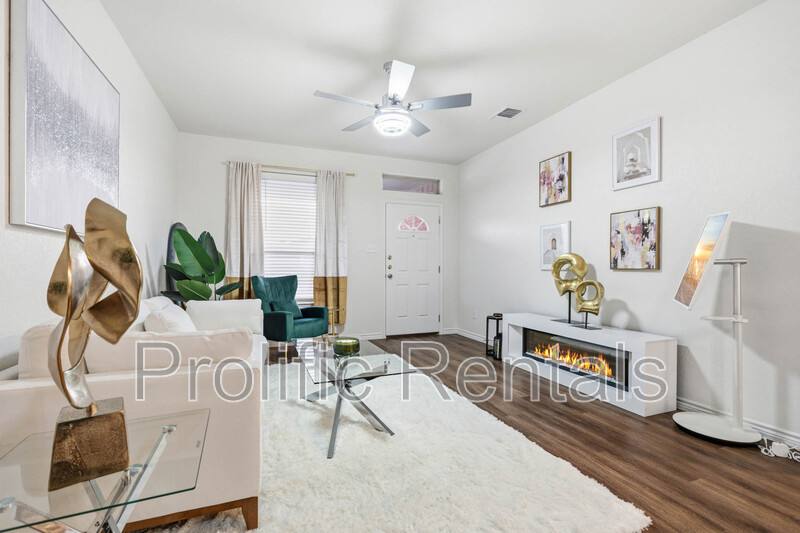 Townhouse for rent at 5200 Rose Garden Loop #1, Killeen, TX 76542