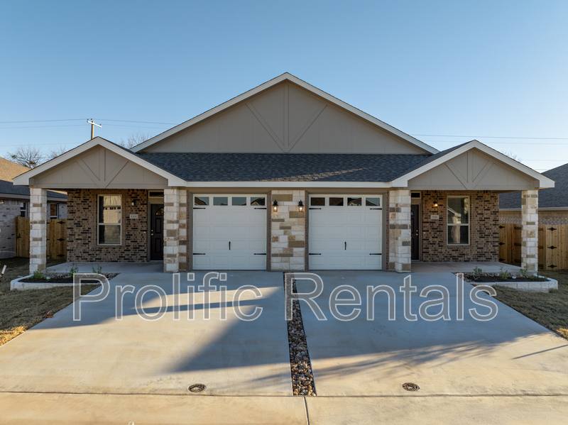 Townhouse for rent at 5200 Rose Garden Loop #1, Killeen, TX 76542