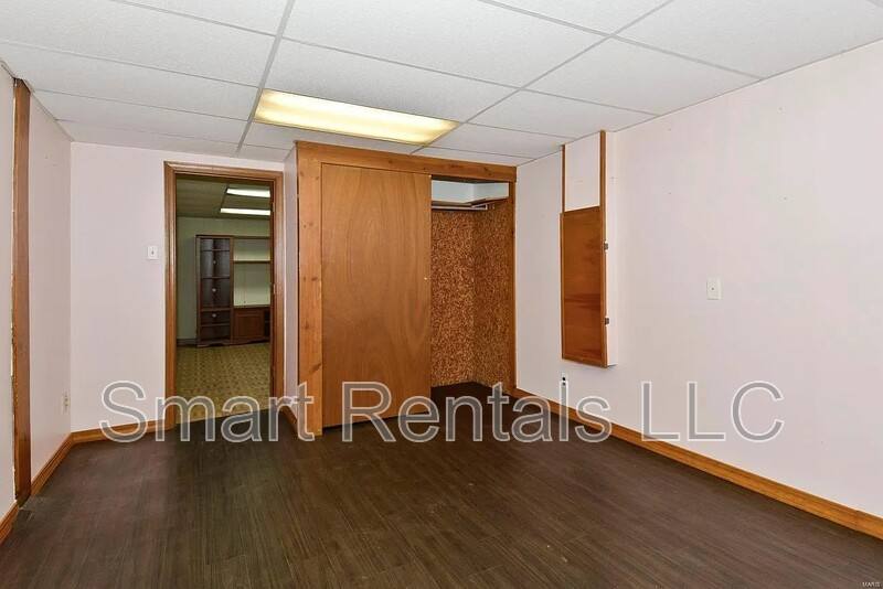 House for rent at 980 Manresa Lane, Florissant, MO 63031