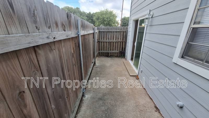 Townhouse for rent at 1906 Barak Lane #9, Bryan, TX 77802