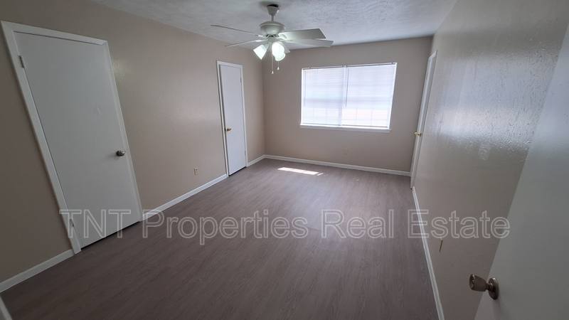 Townhouse for rent at 1906 Barak Lane #9, Bryan, TX 77802