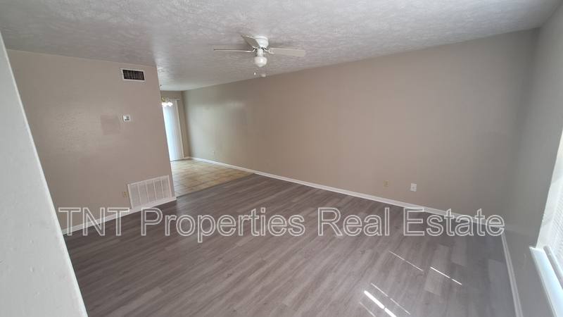 Townhouse for rent at 1906 Barak Lane #9, Bryan, TX 77802