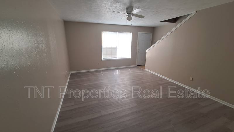 Townhouse for rent at 1906 Barak Lane #9, Bryan, TX 77802