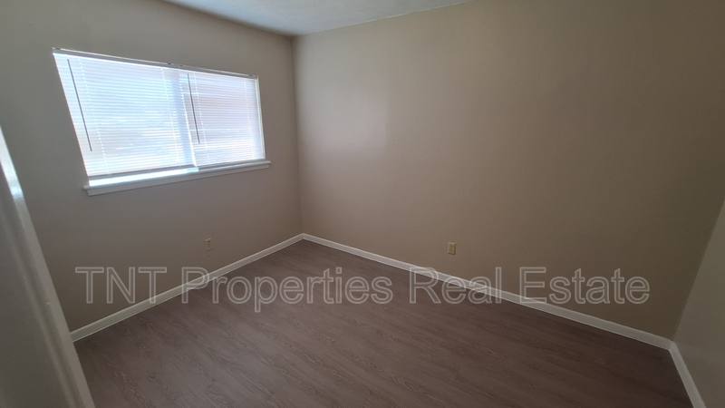 Townhouse for rent at 1906 Barak Lane #9, Bryan, TX 77802