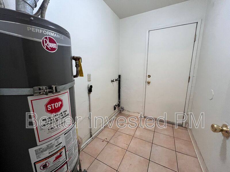Apartment for rent at 212 Ford St #7, Ukiah, CA 95482