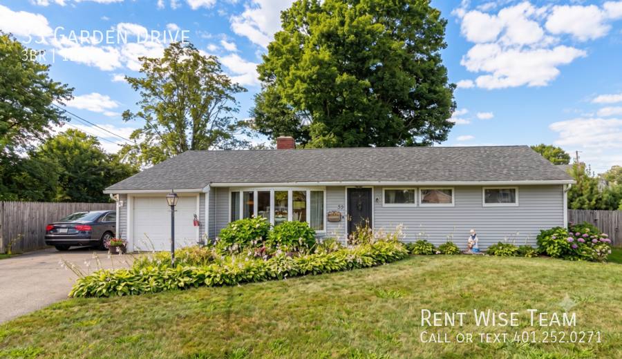 House for rent at 33 Garden Dr, Riverside, RI 02915