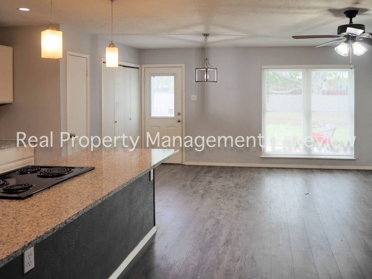 House for rent at 534 Oldbridge Dr, Allen, TX 75002