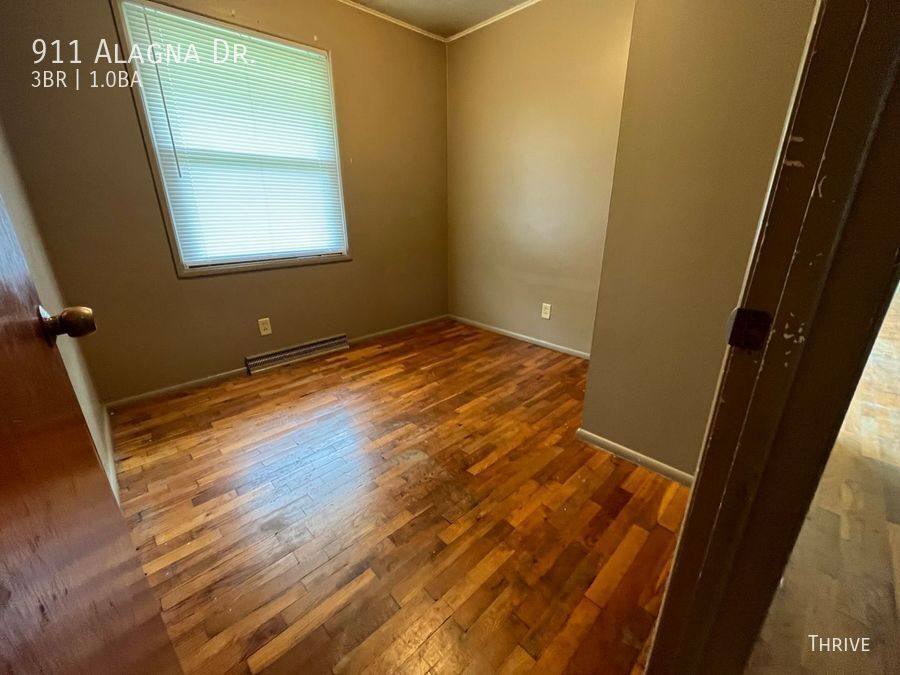 House for rent at 911 Alagna Dr, Champaign, IL 61821