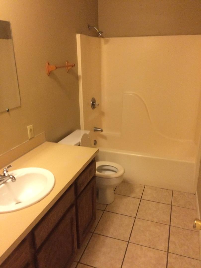 Apartment for rent at 13 W Ash St, Greenwood, AR 72936