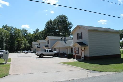 Apartment for rent at 13 W Ash St, Greenwood, AR 72936