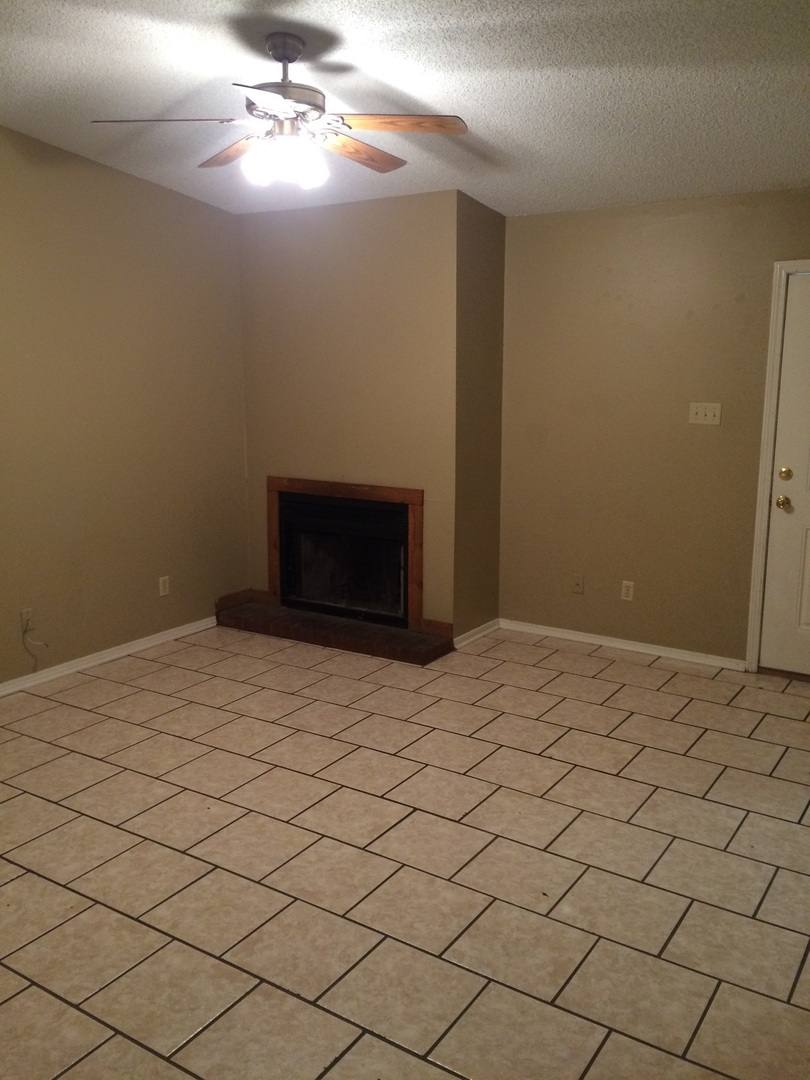 Apartment for rent at 13 W Ash St, Greenwood, AR 72936