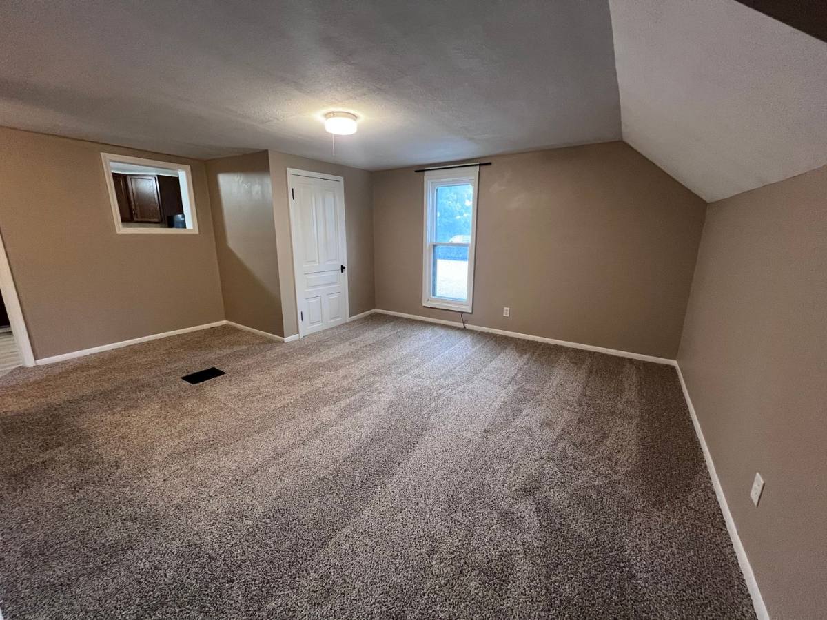 Apartment for rent at 512 Grand Ave NE, Grand Rapids, MI 49503