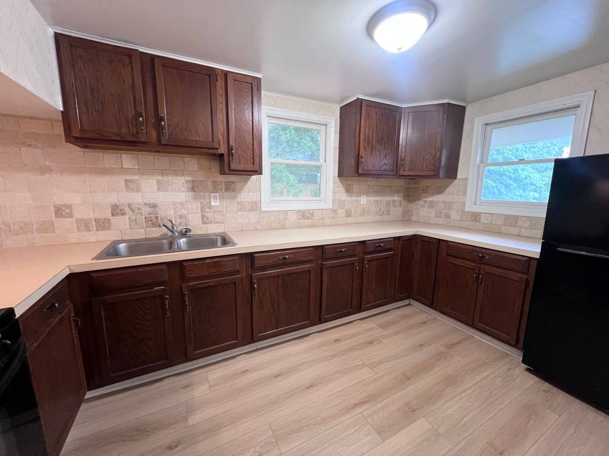 Apartment for rent at 512 Grand Ave NE, Grand Rapids, MI 49503