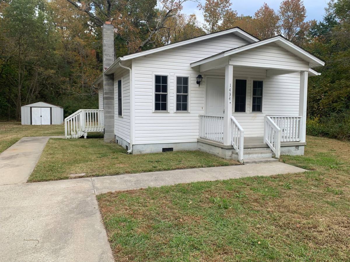 House for rent at 1434 Wades Point Rd, Elizabeth City, NC 27909