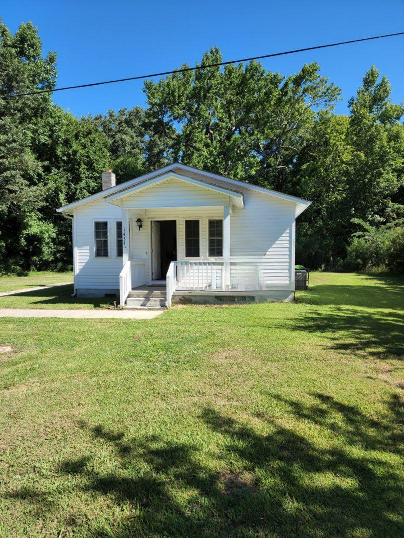 House for rent at 1434 Wades Point Rd, Elizabeth City, NC 27909