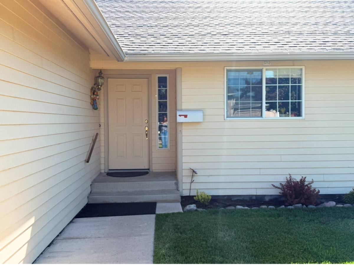 House for rent at 141 Greenbriar Dr, Kalispell, MT 59901