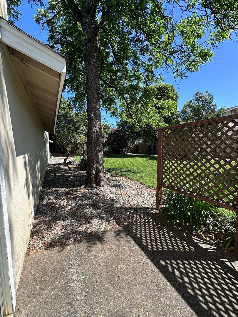 Apartment for rent at 602 Parsons Dr A-H, Redding, CA 96002