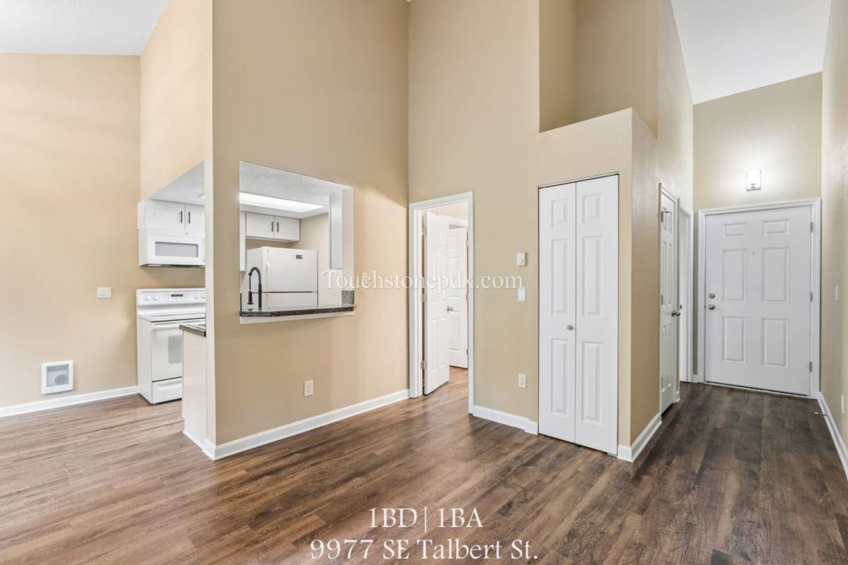 9977 SE Talbert St, Clackamas, OR 97015 - Condo for Rent