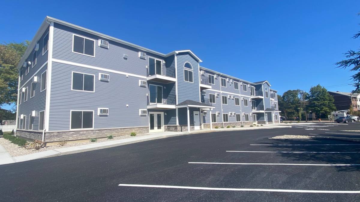 Apartment for rent at 1067 Mendon Rd, Woonsocket, RI 02895
