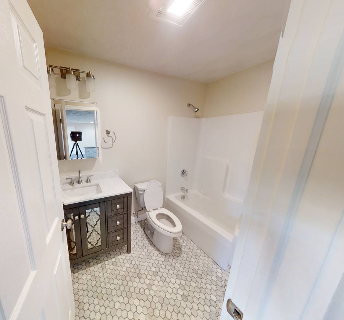Apartment for rent at 1067 Mendon Rd, Woonsocket, RI 02895